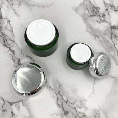 Het groene Vriendschappelijke Schoonheidsmiddel die van Eco 50g 100g verpakken metalliseerde Kruiken voor de Producten van de Huidzorg