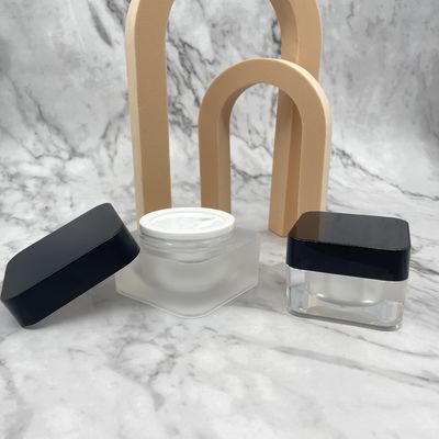 De vierkante Plastic Kosmetische Zwarte GLB 15g 30g Aangepaste Kleur van Kruiken Kleine Containers