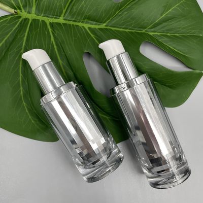 De hoge Fles Skincare die van de Beëindigen Kosmetische Pomp Gemetalliseerde 30ml verpakken