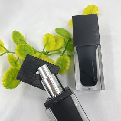 Vierkante Kosmetische UV de Schroefborstel Matt Black Acrylic van de Pompfles 60ml
