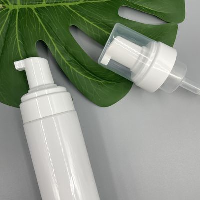 PE van de de Pompenhand van de Pakkings Schuimend Zeep Desinfecterend middel 43mm Sluiting 0.68ml Transparant GLB