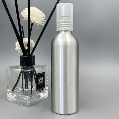 200ML aluminium Kosmetische de Flessengrootte 48*150mm van de Verpakkingslotion