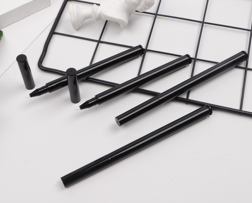 Populaire Stijl om Voering Pen Tip Size van het Uiteinde de Vloeibare Oog 1.5mm 1.8mm Kosmetische Hulpmiddelen