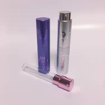 In reliëf gemaakte van de de Nevelfles van het Aluminiumparfum van het de Luxeontwerp 10ml 8ml Vervangbare het Glasfles